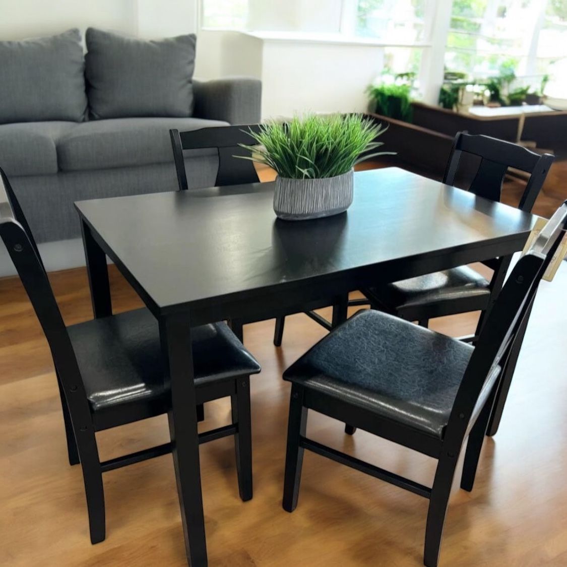 New 5 Piece Sturdy Space Saving Kitchen or Dining Set