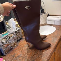 Brown Boots Size 6 1/2 M - Brand New