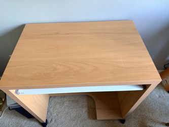 Light Wood Computer Desk on Wheels
