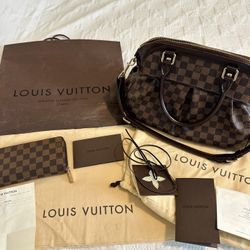 Vintage LOUIS VUITTON LV Purse And Matching Wallet