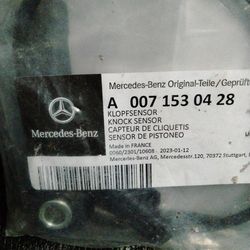 NEW OEM Mercedes Benz Knock Sensor