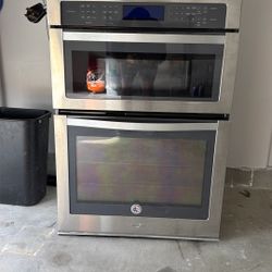 Whitpool Oven And Microwave 