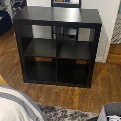 Brown 4 Square Holder 