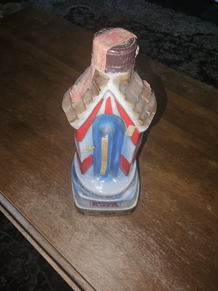 Ramada Inn Decanter