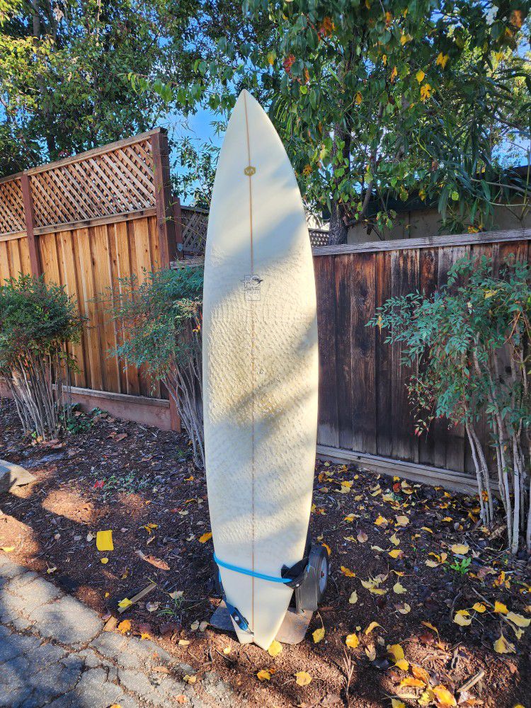 7'6"  Surfboard (Malibu)