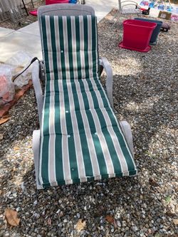 Lounge chair