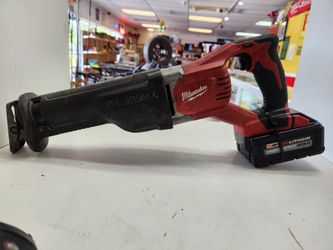 Milwaukee Reciprocal Saw with battery