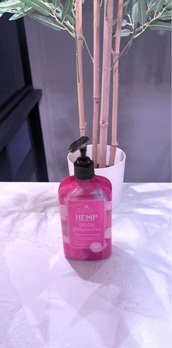 Malibu Hemp Melted Marshmallow Body Moisturizer