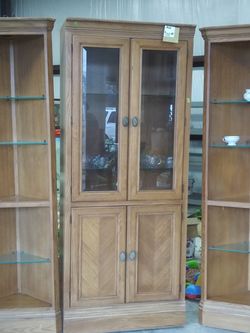 3pcs lighted cabinet
