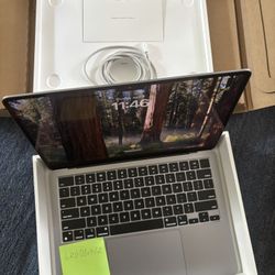2022 Apple MacBook Air M2 - 13.6” -  256gb - Grey- (Mint Condition) 