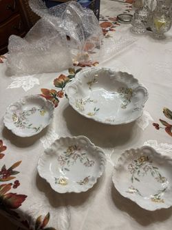 Vintage Collectibles Set