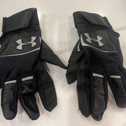 Boys under armour Baseball Gloves, Size small 