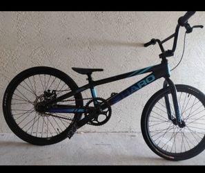 Bmx racing bicycle