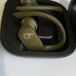 APPLE Beats by Dr. Dre Wireless Earbuds right side not working