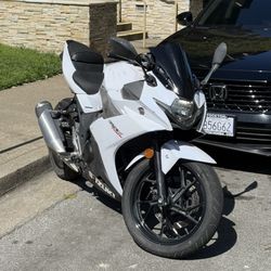 2018 gsx250r 