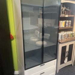 White Wardrobe，$260