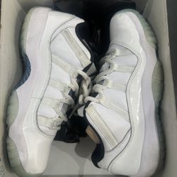 Size 7Y Retro Jordan 