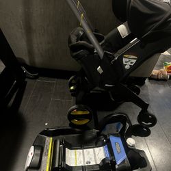 Donna Car seat And Base 