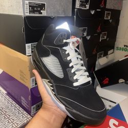 Jordan 5 Black Metallic Reimagined Size 9.5M & 12M