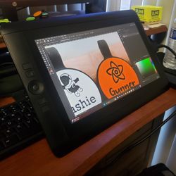 Cintiq 13HD Works Well 250 Dollars 2 For 450 No Trade