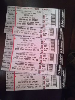 Rise up concert 6 boletos