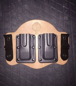Crossbreed Dual Tuckable IWB Magazine Carrier (Glock 19/23)