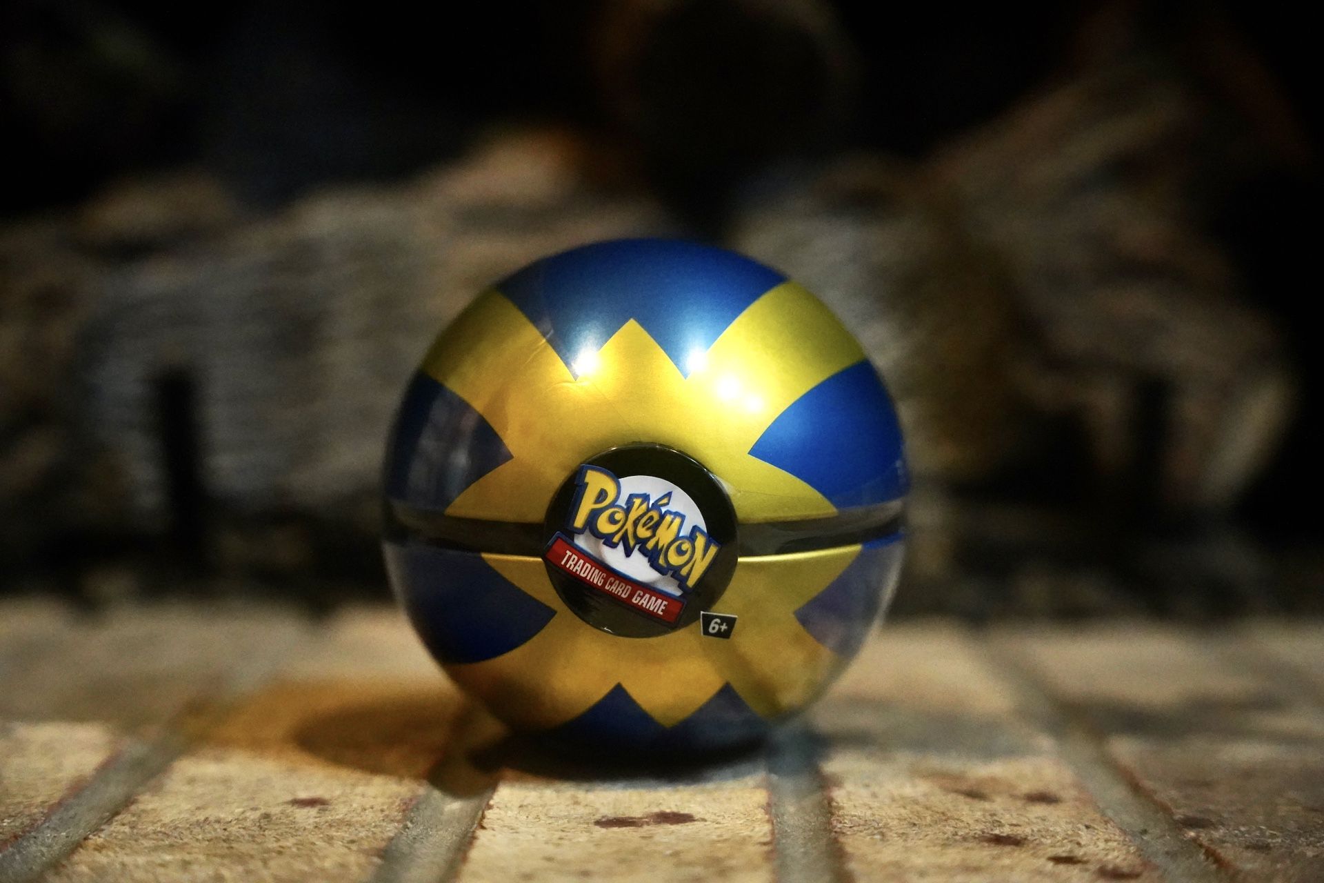 Pokemon TCG Pokeball Tin