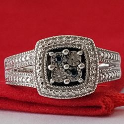 ❤️925 Size 7 Beautiful Sterling Silver Blue Diamonds Halo Design Ring!/ Anillo de Plata Esterlina con Diamantes Azules! 👌🎁Post Tags: Anillo de Plata