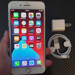 iPhone 7 Plus - UNLOCKED - Like New 