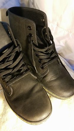 Doc martins sneaker boot sz6
