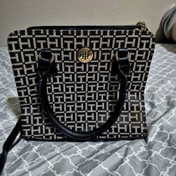 Tommy Hilfiger Purse 