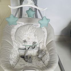 Graco Baby Swing For Sale 