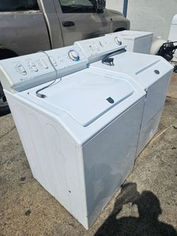 maytag heavy duty large capacity washer and dryer.