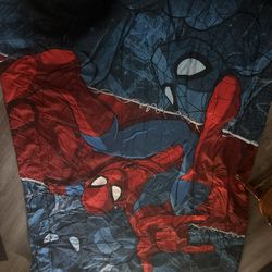 Spider Man Twin Size Bedding Bundle 