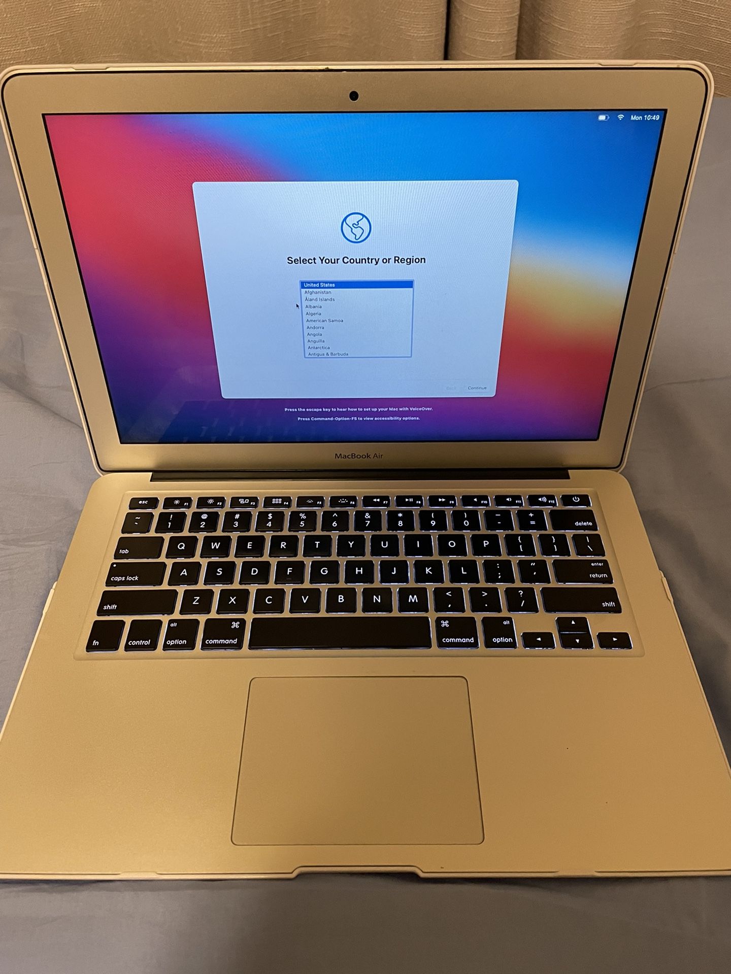 Macbook Air 13-inch (2014) for Sale in Seattle, WA - OfferUp