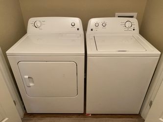 KENMORE MATCHING SERIES 100 HE WASHER AND DRYER