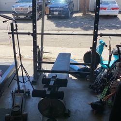 Golds Gym Bench Press (refurbished)