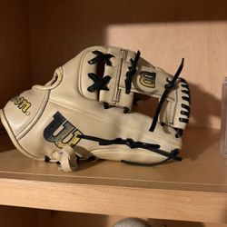 Wilson A2000 11.5 Almost New Glove (paid $350)