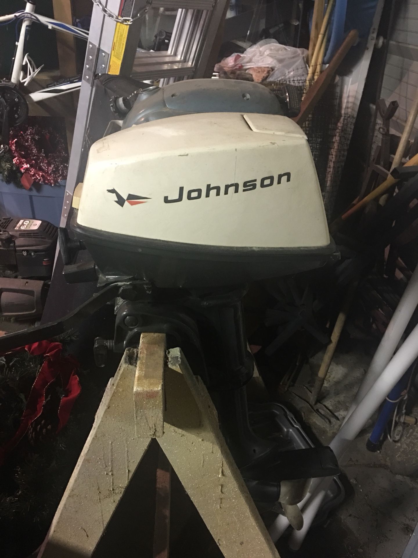 Johnson Seahorse 4hp Outboard Motor