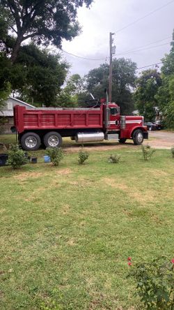 1993 Peterbilt 379 dump truck