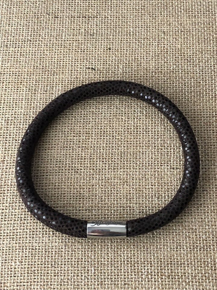 This Is A Lovely Leather Brighton Woodstock Python Bracelet For Charms