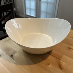 Salad Bowl 14” 