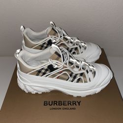 Burberry Arthur Sneakers Size 10