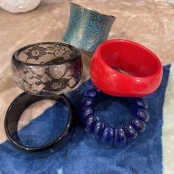 5 Bracelets In Very Good Condition $10 For All 