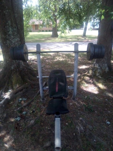Weight set good as new.