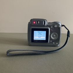 Kodak Easy Share Z700 Digital Camera With SD Card