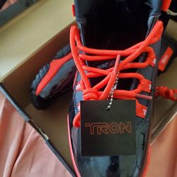 Tron Jays