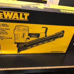 Dewalt Nailers & Staplers