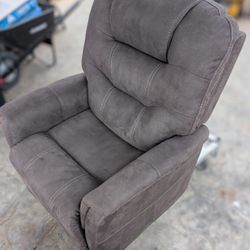 Power Lift Recliner Chair 