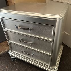Modern Silver Nightstand Set (2) – 3 Drawer Matching Pair